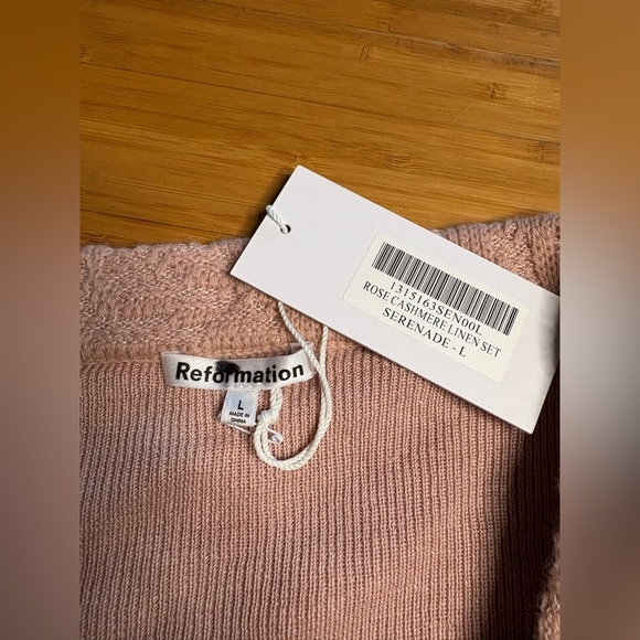 NWT Reformation- Rose Cashmere Linen Set in Color Serenade. Size L - Picture 8 of 13